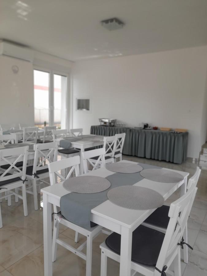Orion Panzio Bed & Breakfast Hajduszoboszlo Luaran gambar